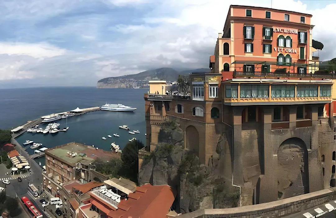 Palazzo Tritone & Abagnale-1