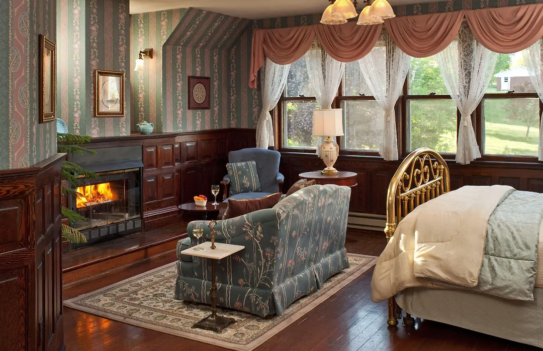 Old Rittenhouse Inn-1