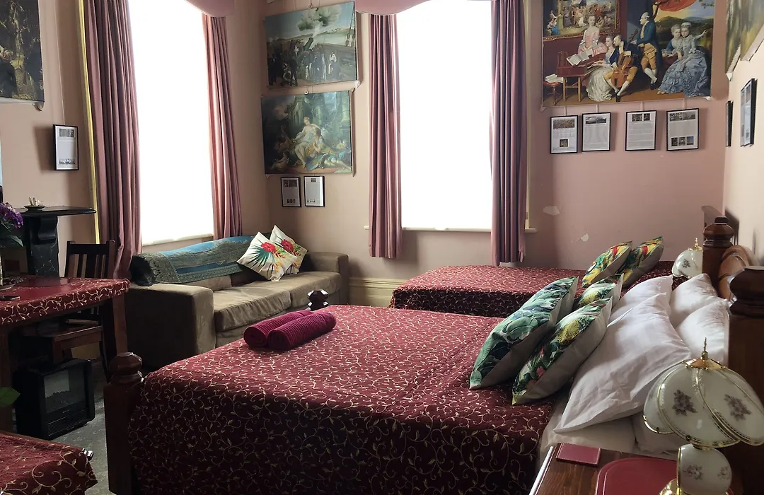 Albany Foreshore Guest House-1