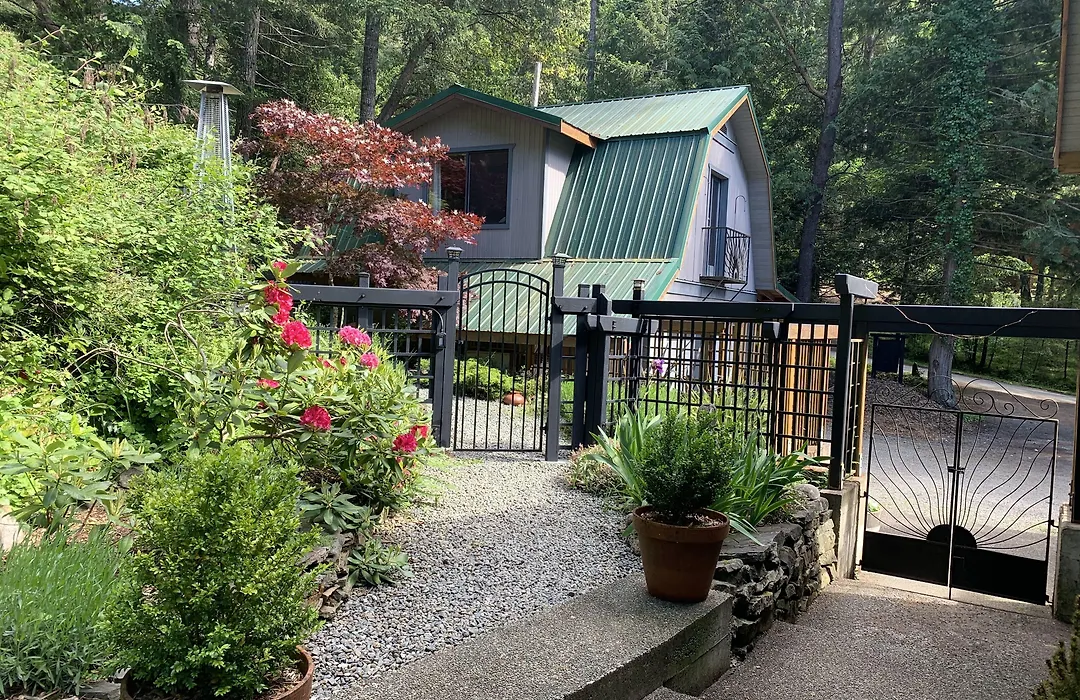 Salt Spring Carriage House B&B-1