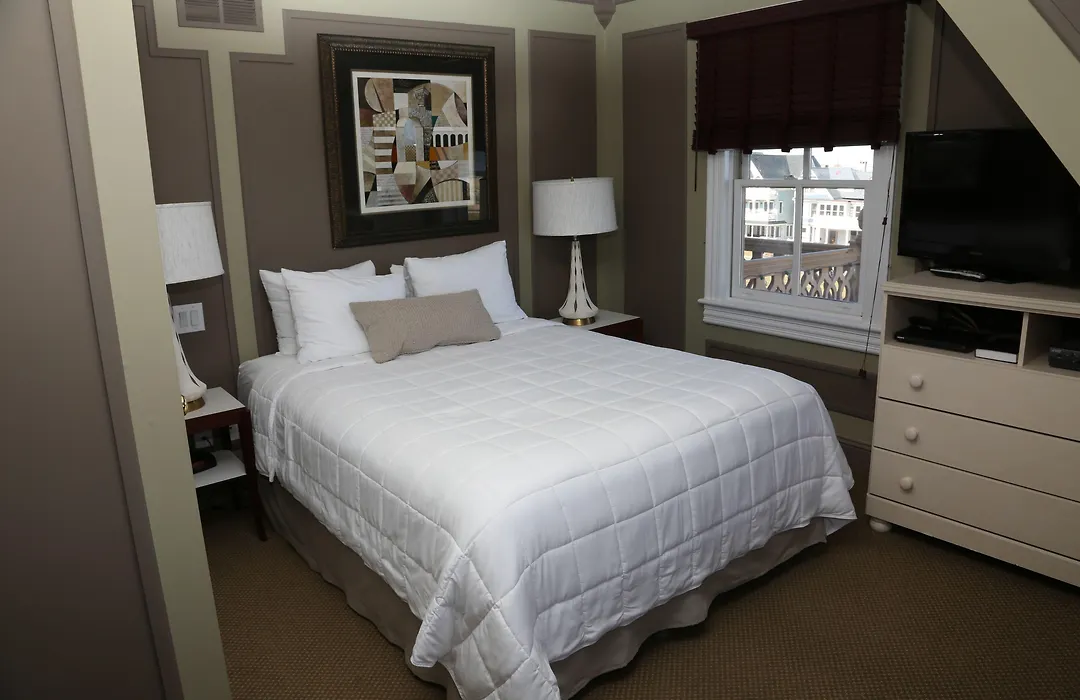 The Ocean Plaza Hotel-1