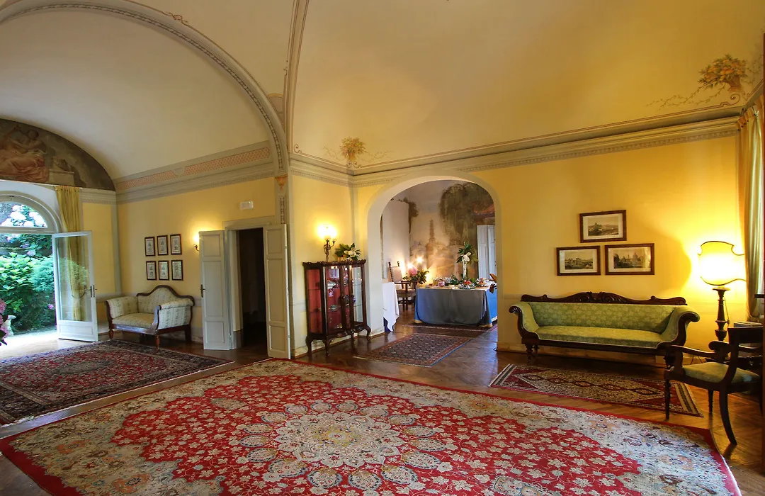 Villa Alta - Residenza D'Epoca Con Piscina-1