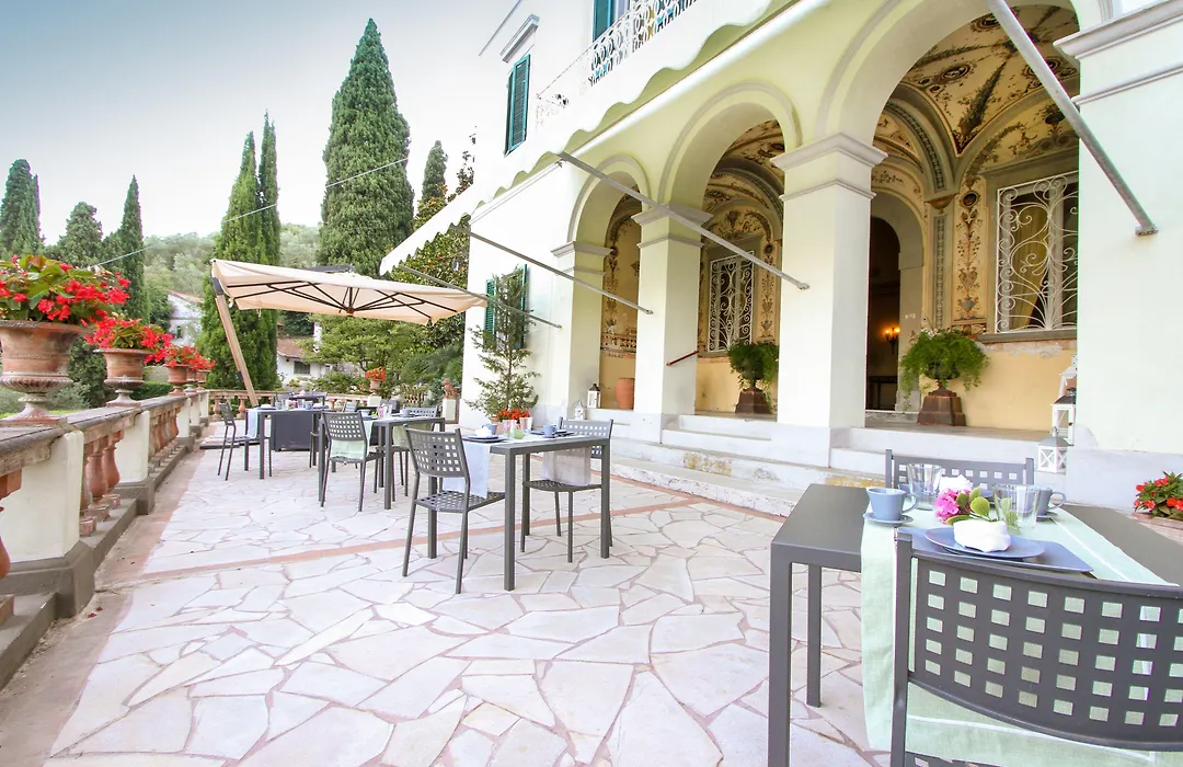 Villa Alta - Residenza D'Epoca Con Piscina-1