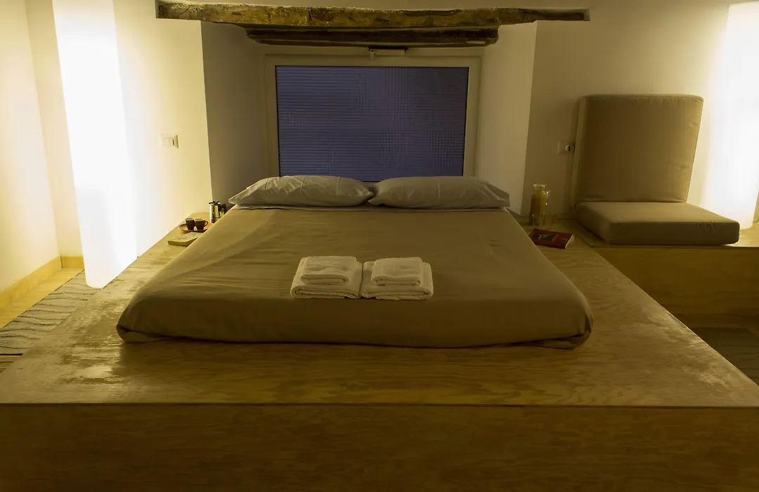 Casa Latina-1