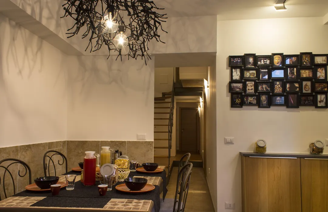 Casa Latina-1