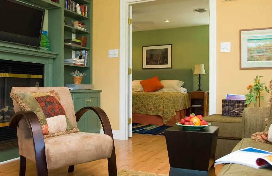 Inn At Huntingfield Creek-1
