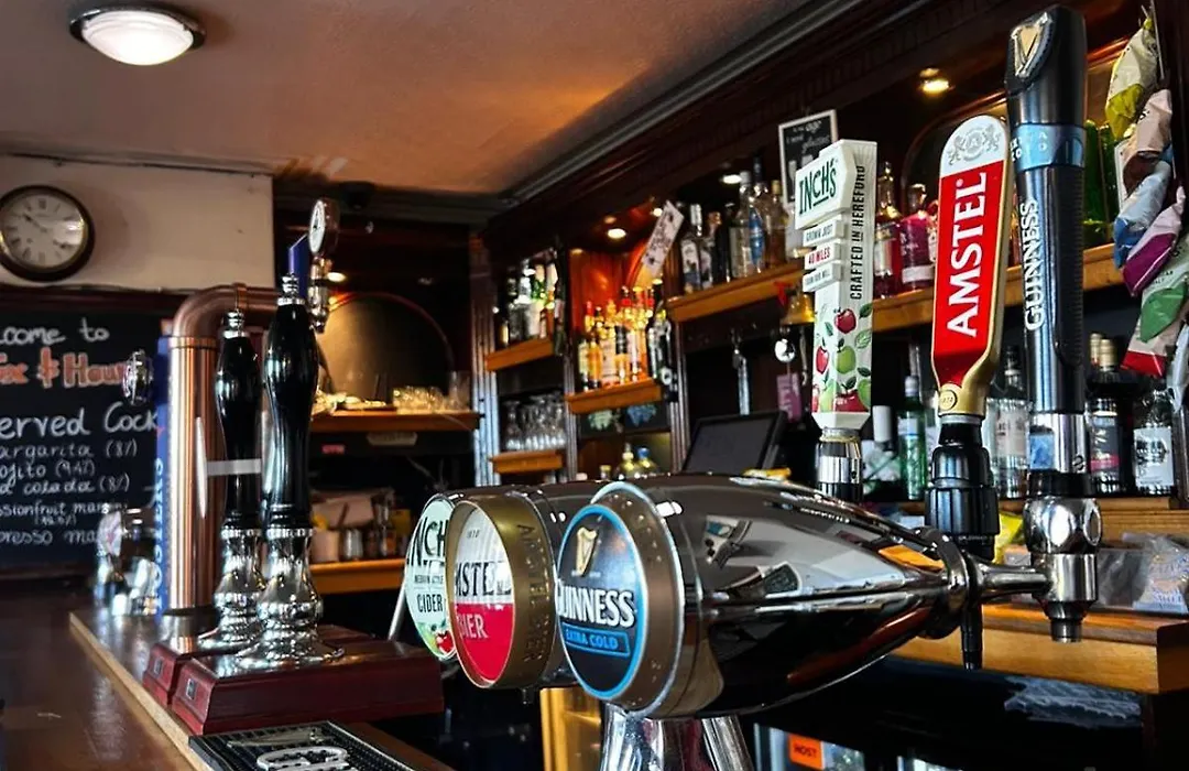 The Fox And Hounds-1