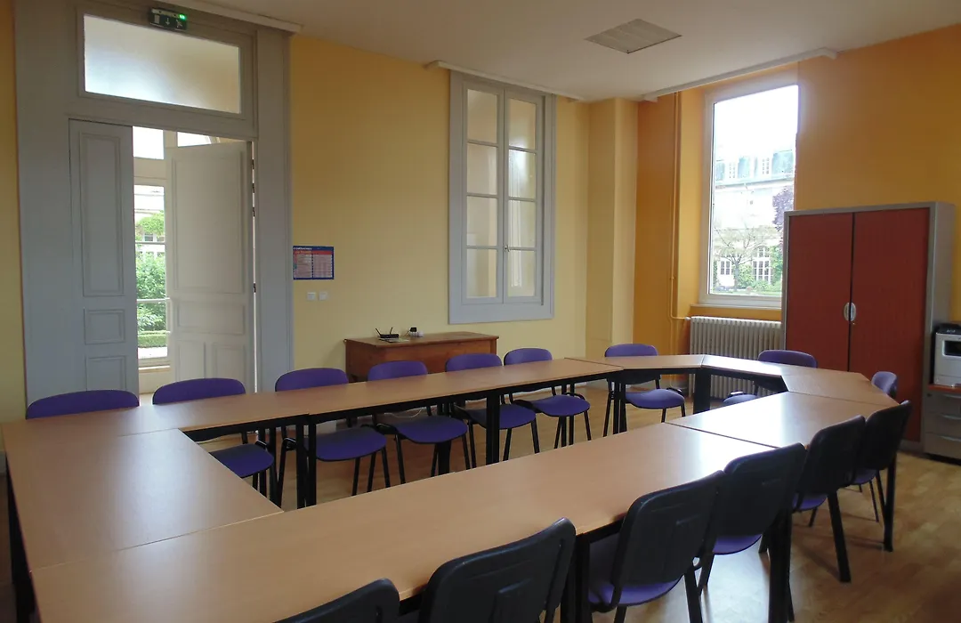 Espace Bernadette Soubirous Nevers-1