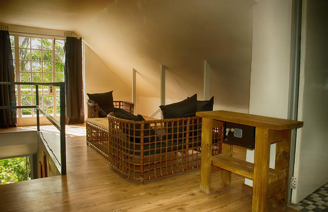 The Old House-1
