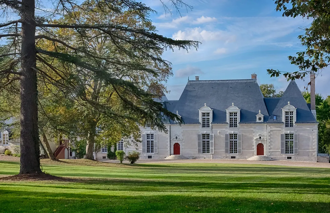 Chateau des Grotteaux Près Chambord-1