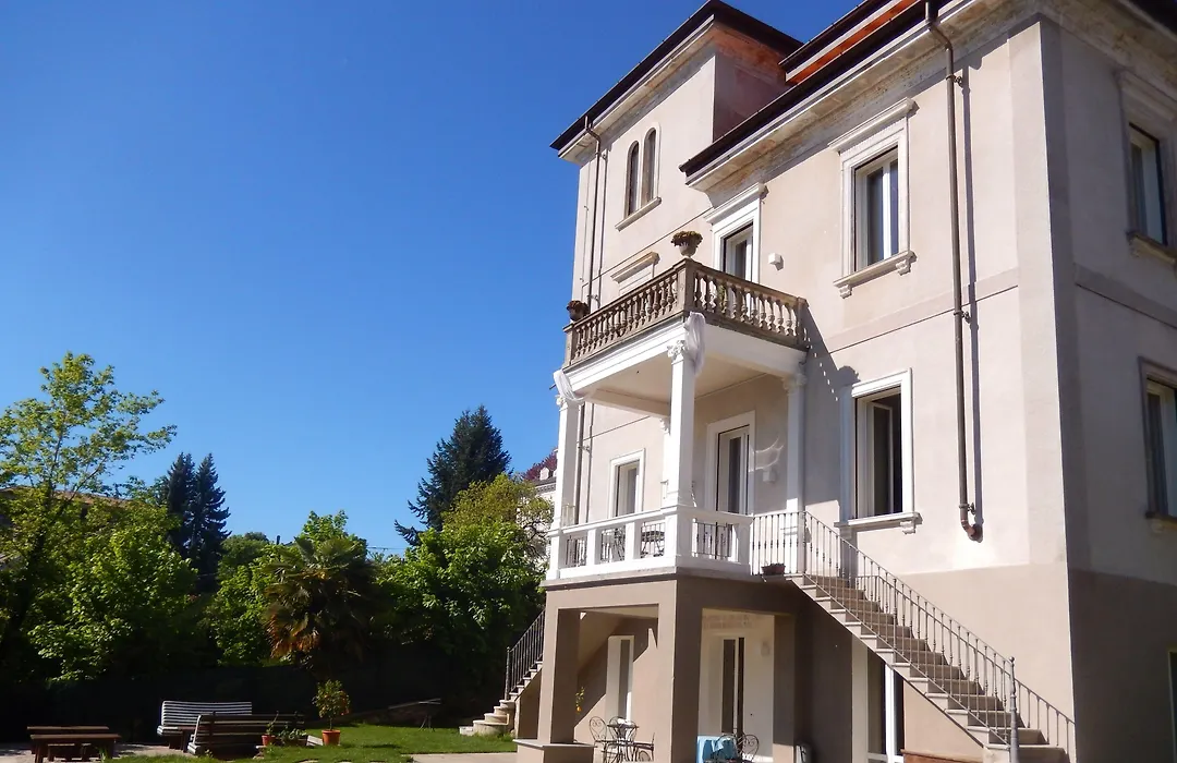 White Lilac Romantic B&B - Adults Only-1
