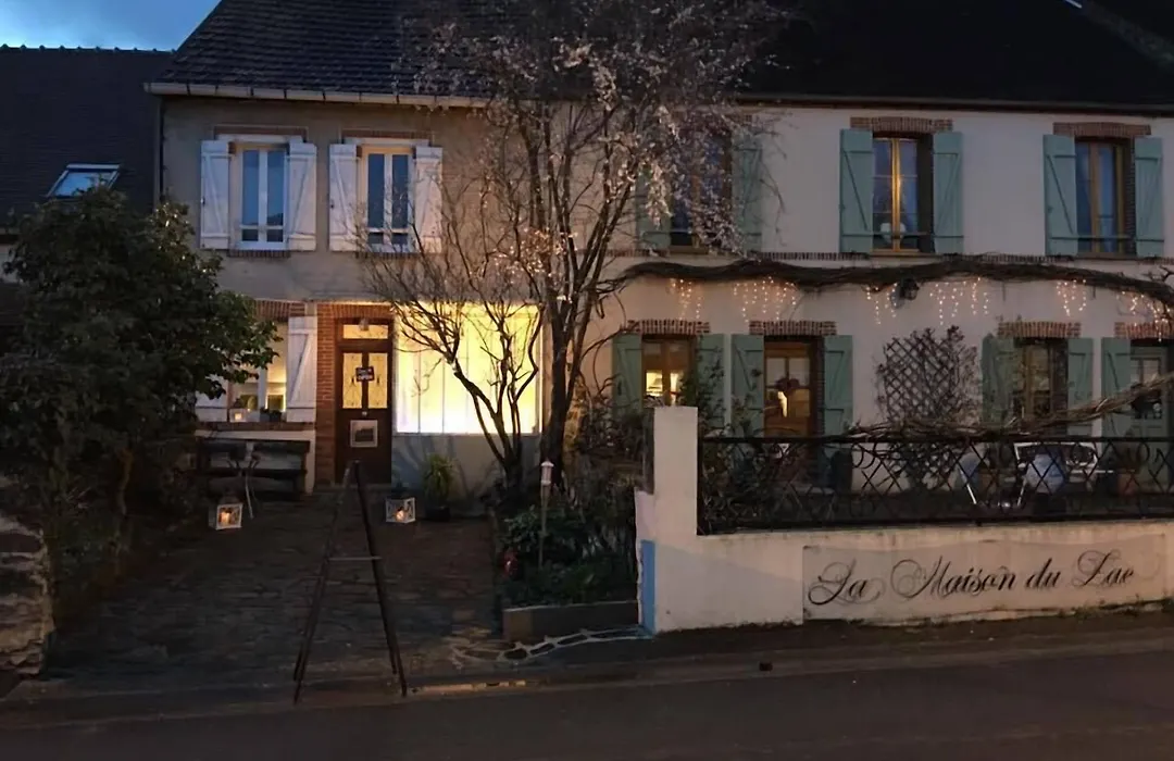 La maison du Lac-1