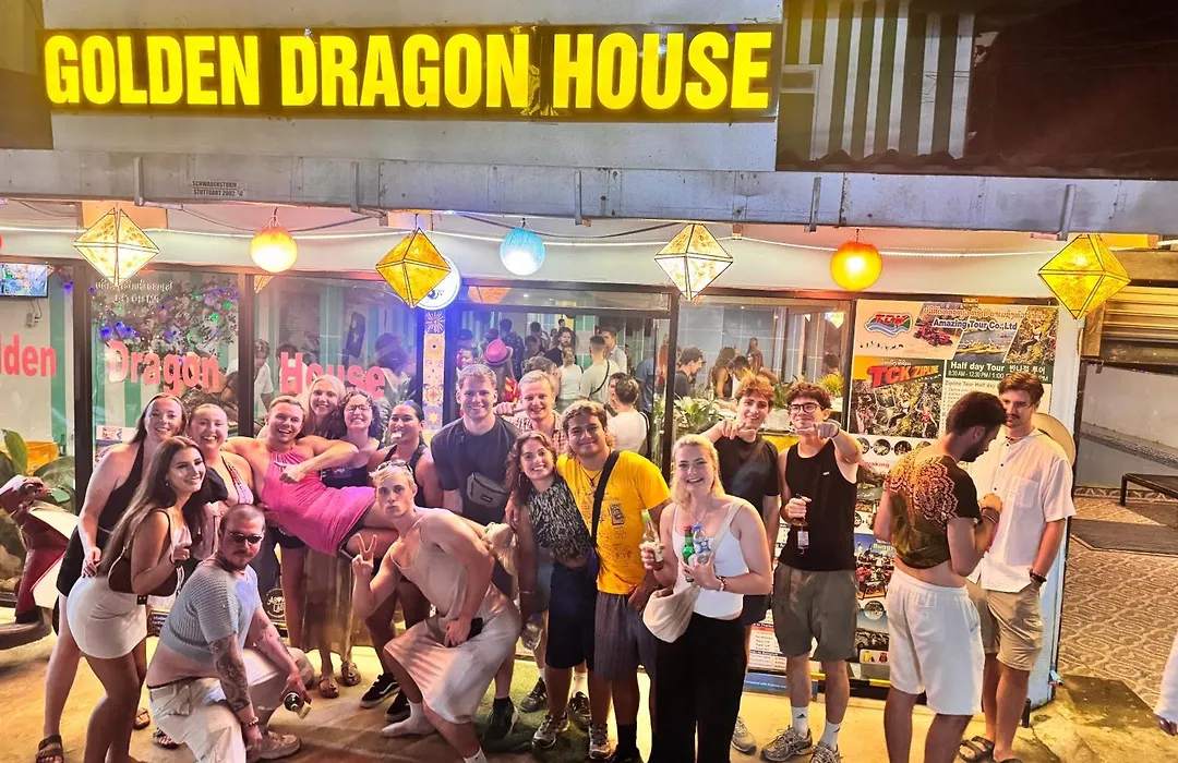 Vang Vieng Golden Dragon House-1