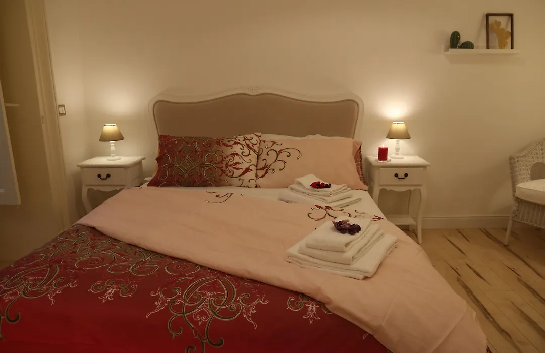 Aitna B&B-1