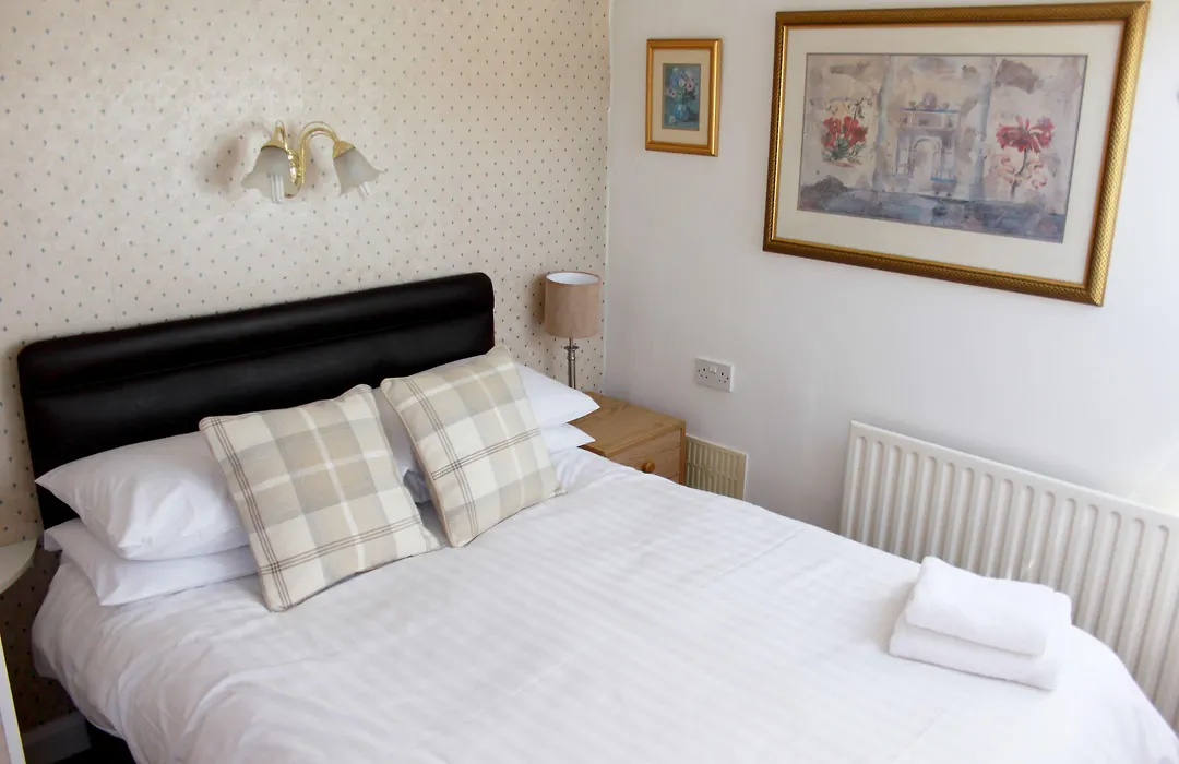 Brook House ― Free On-Site Car Park-1