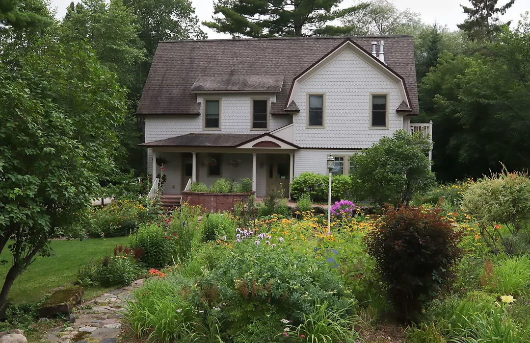 Pinehurst Inn Bed & Breakfast-1