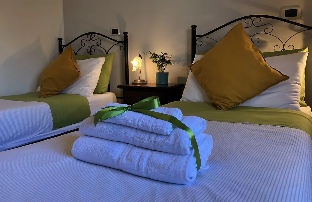 B&B Mandorla Amara-1