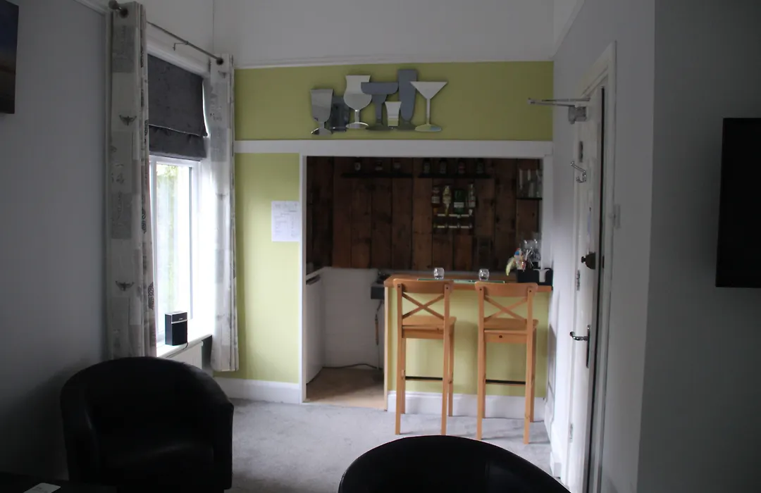 The Kenbury B&B-1