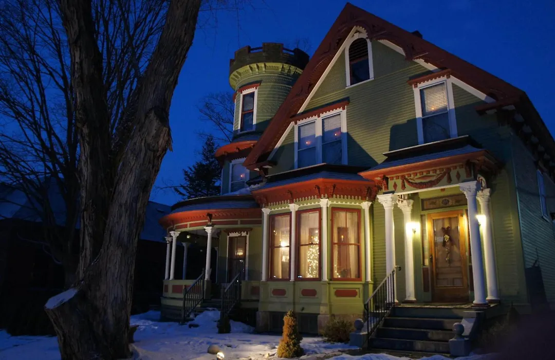 Maplecroft Bed & Breakfast-1
