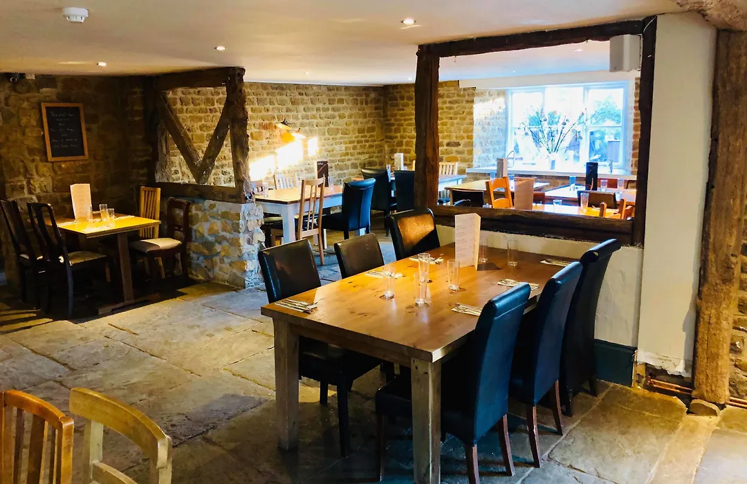 The Hollybush Inn And B&B-1