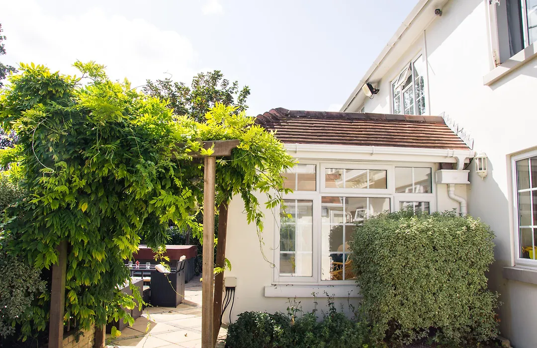 The Coast House B&B And Spa-1