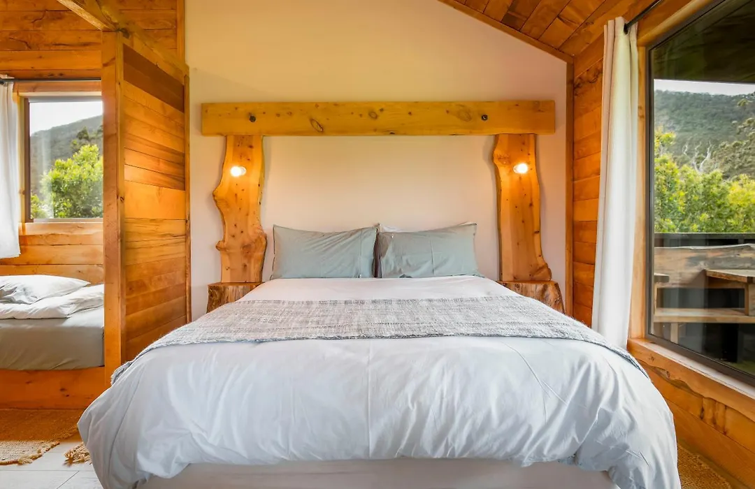 Rustic Hut Bush Retreat-1