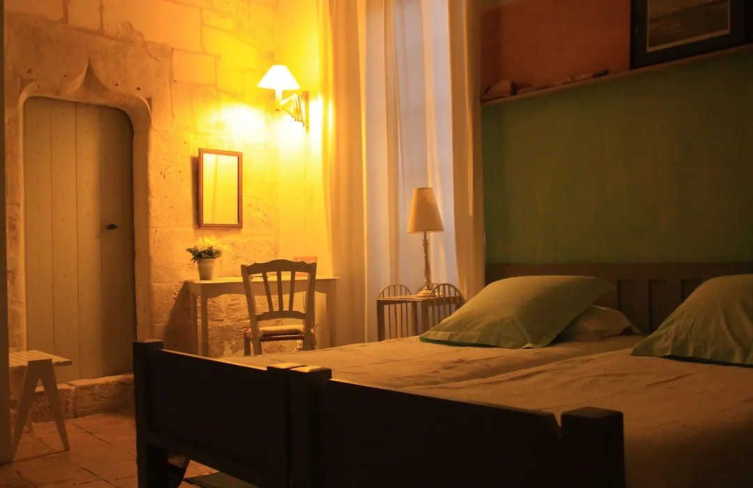 Rue Du Chateau-1