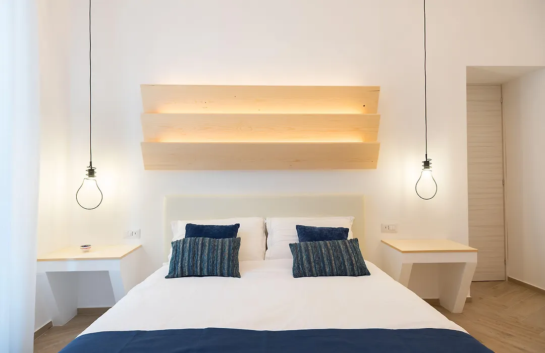 Cameo B&B-1