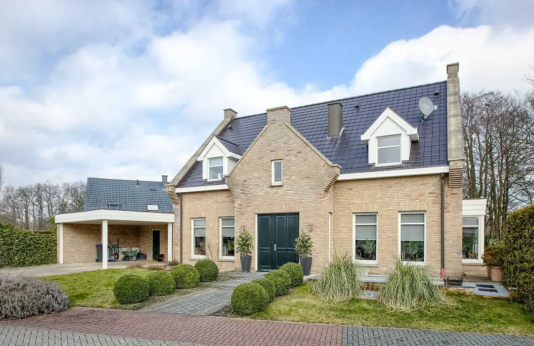 Villa Eltins-1