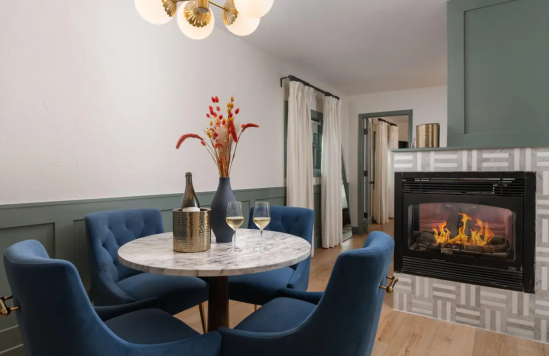 Petit Soleil - Bed, Breakfast And Bar-1