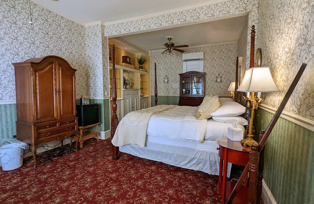 Old Powder House Inn-1