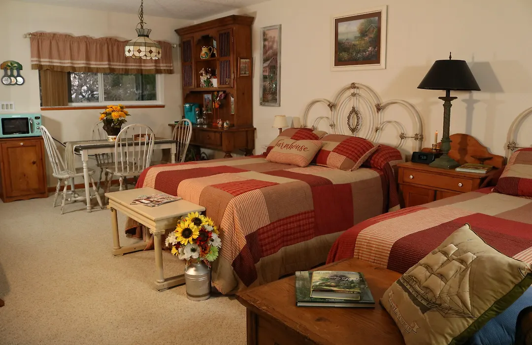 Crystal River Lullaby B&B-1