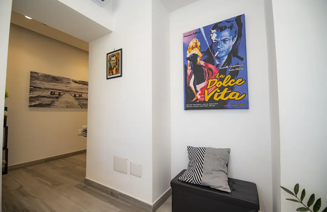 La Dolce Vita Rooms-1