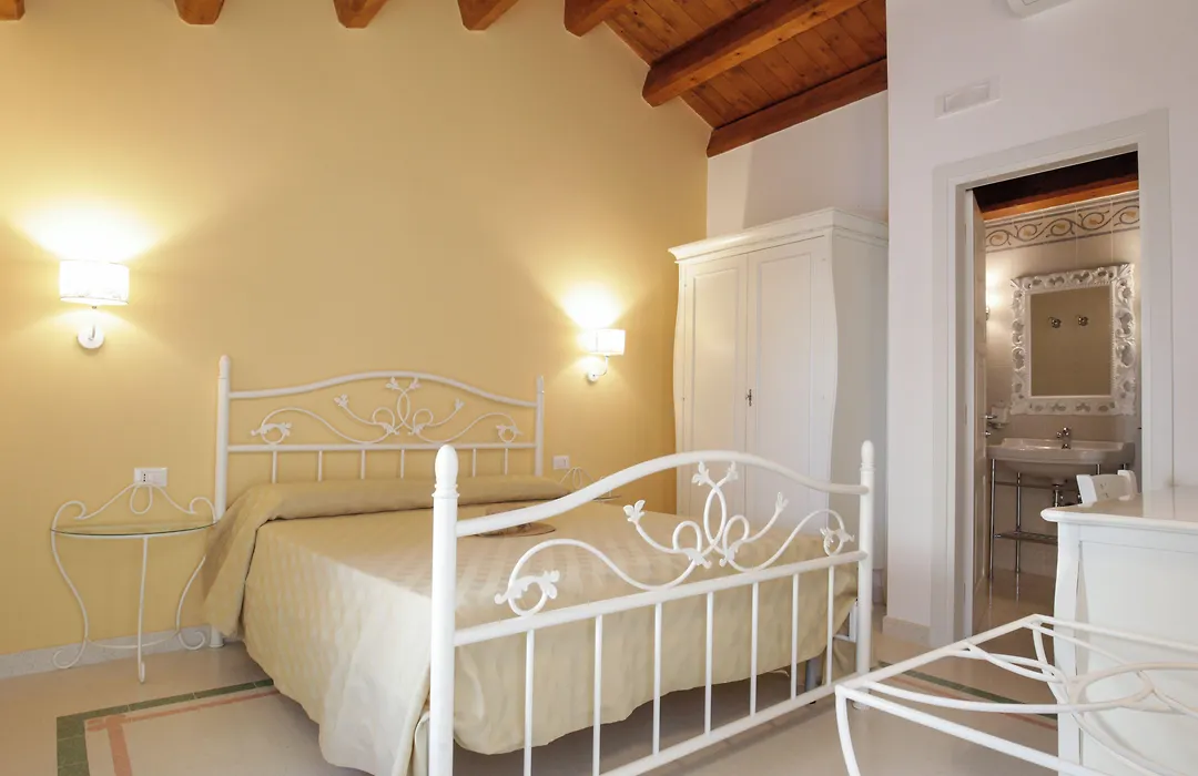 B&B Monsignore-1