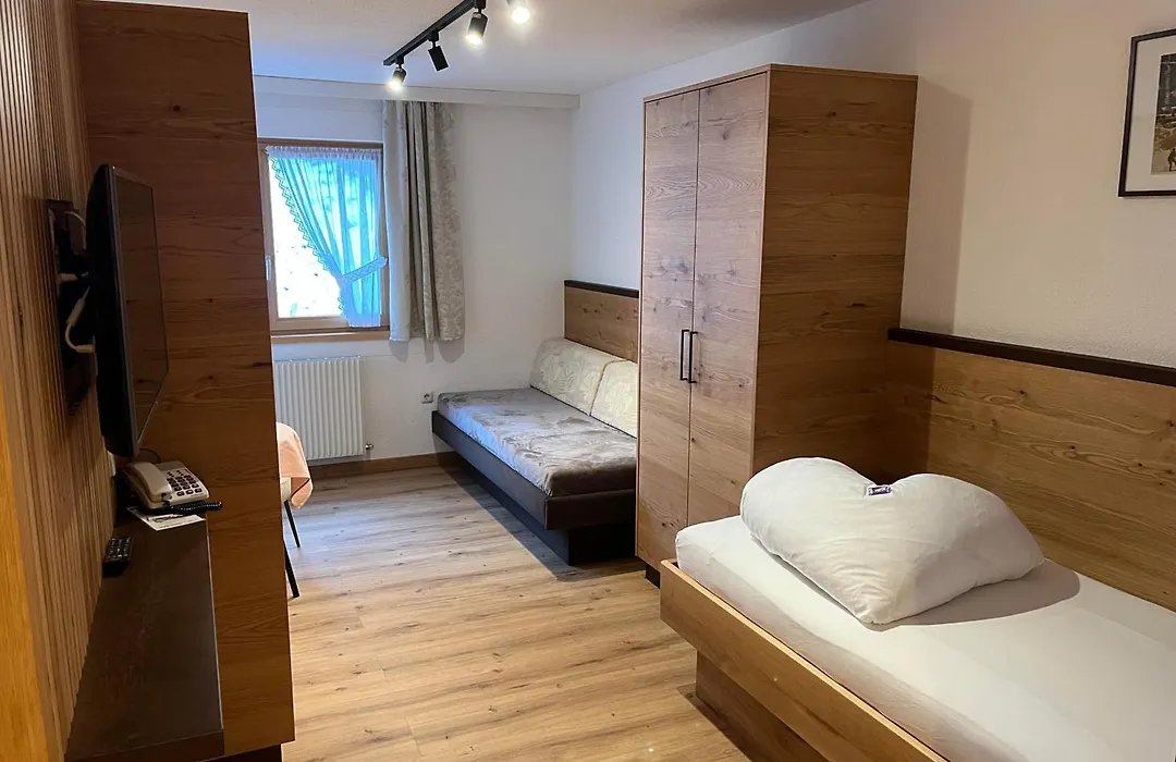 Hotel Garni Tyola-1