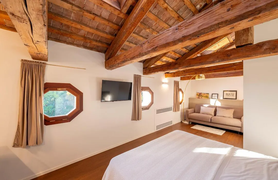 Bassano Club House-1