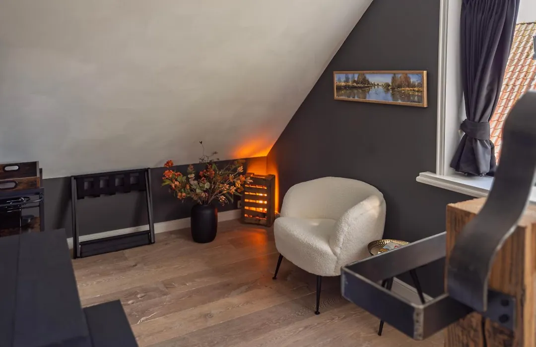 Nest - luxe wellness met privé sauna in Friesland-1