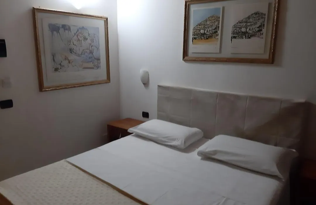 Villa Mola Bed And Breakfast-1
