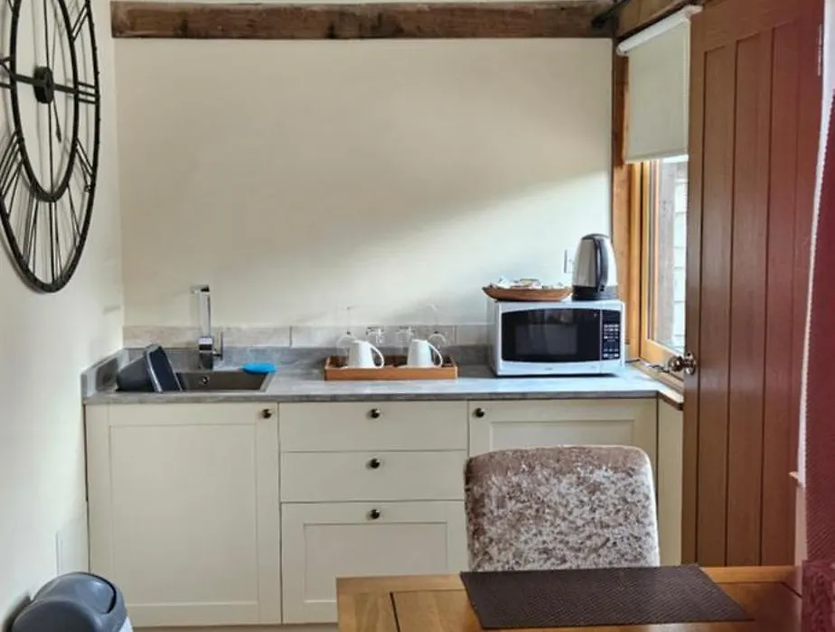 Sabine Barn-1