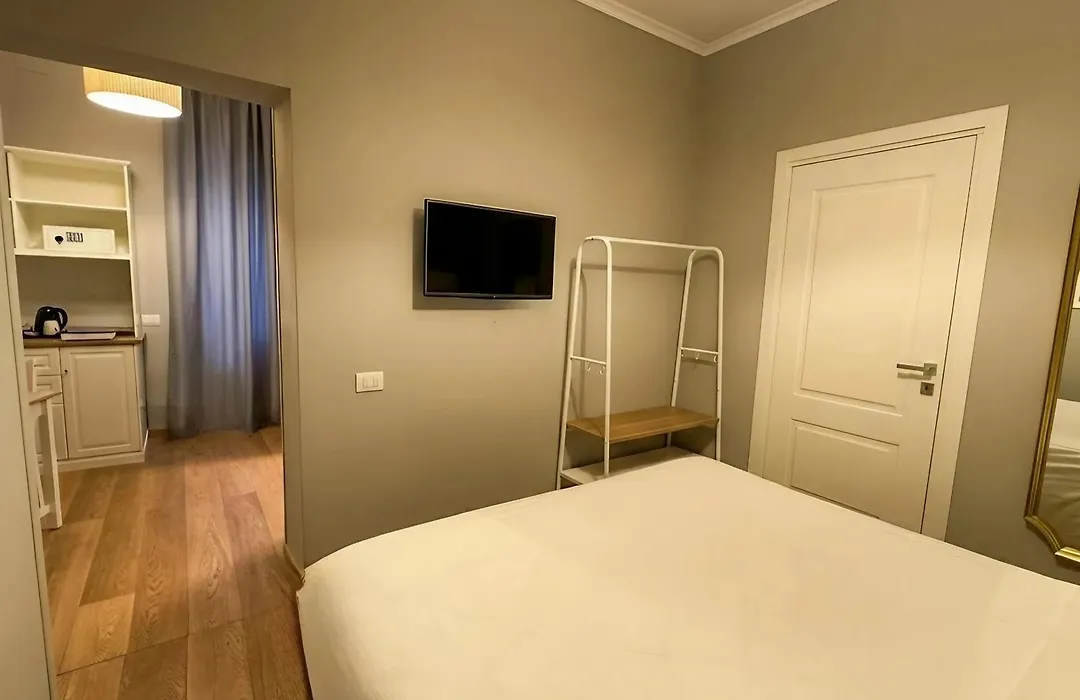 Gravina Suite Frattina-1