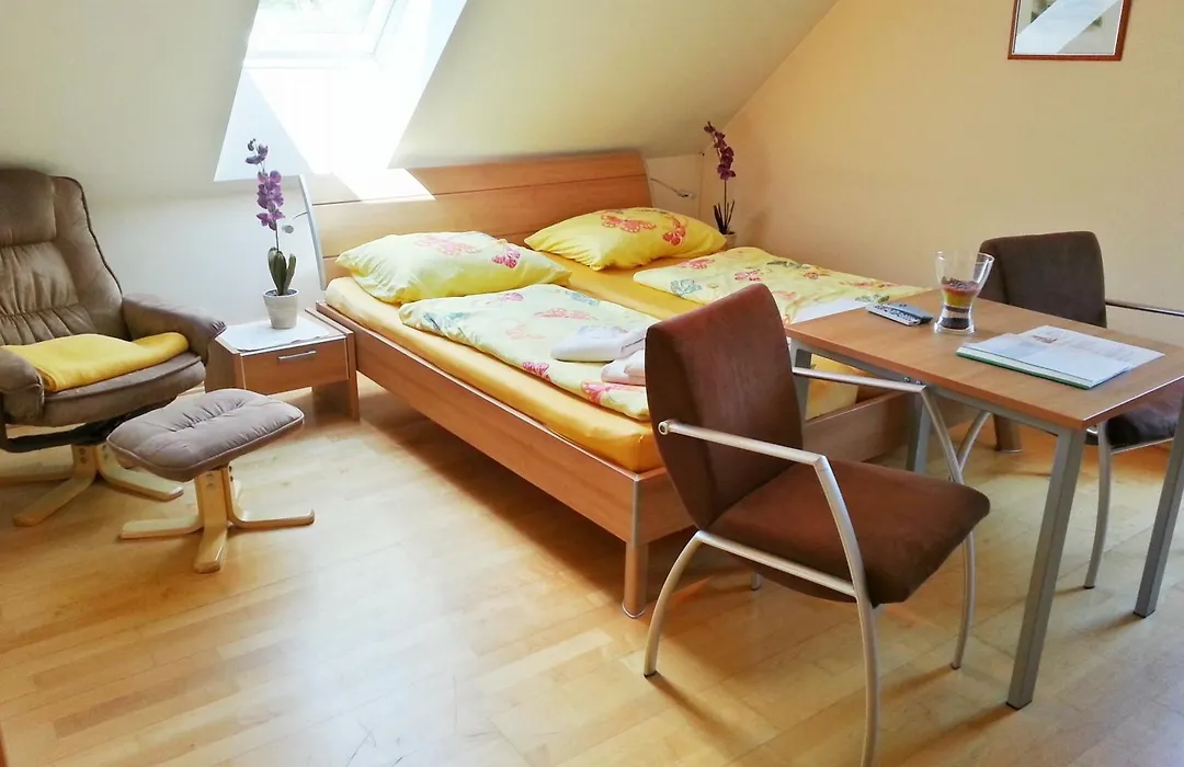 Gaestehaus Zur Schoenen Aussicht-1