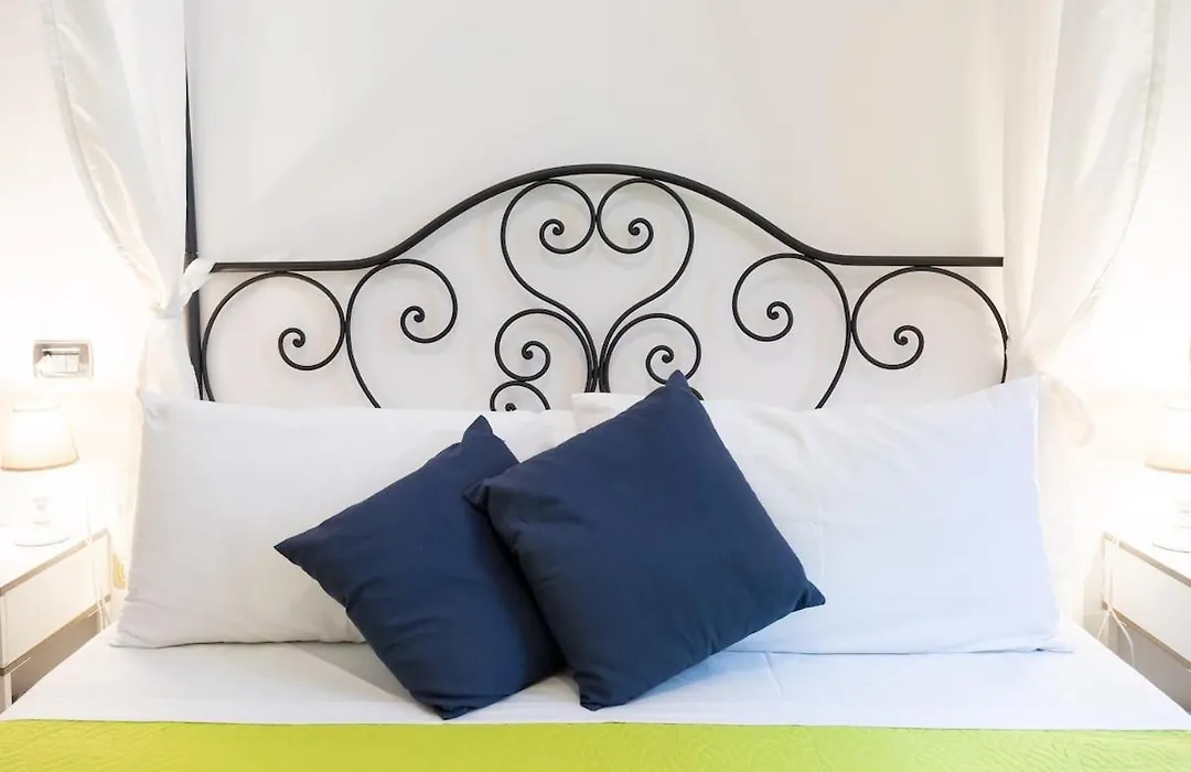B&B Carla Home-1