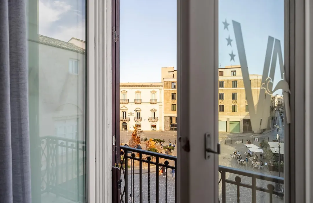 Archimede Charm B&B - Historical Palace In Ortigia-1