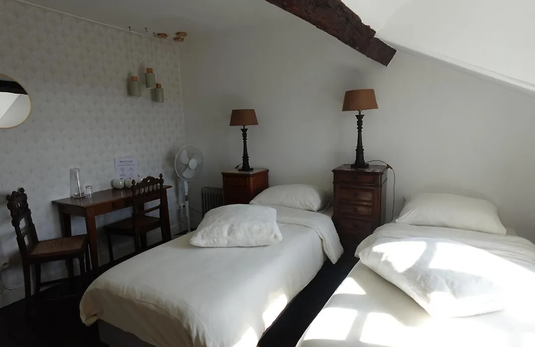 Domaine Des Pommiers-1