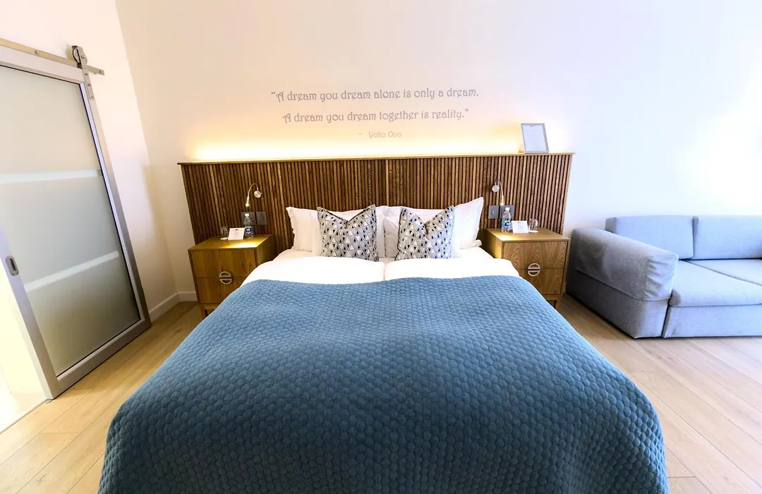 Oyster Box Guesthouse-1