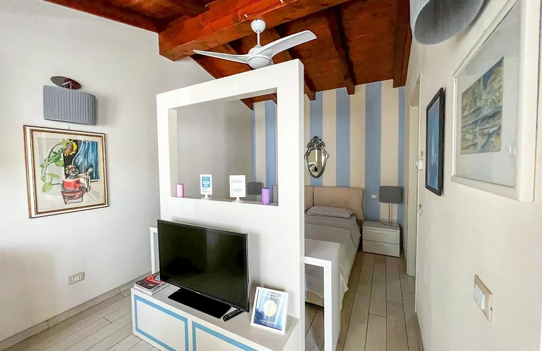 Sonomusica B&B-1