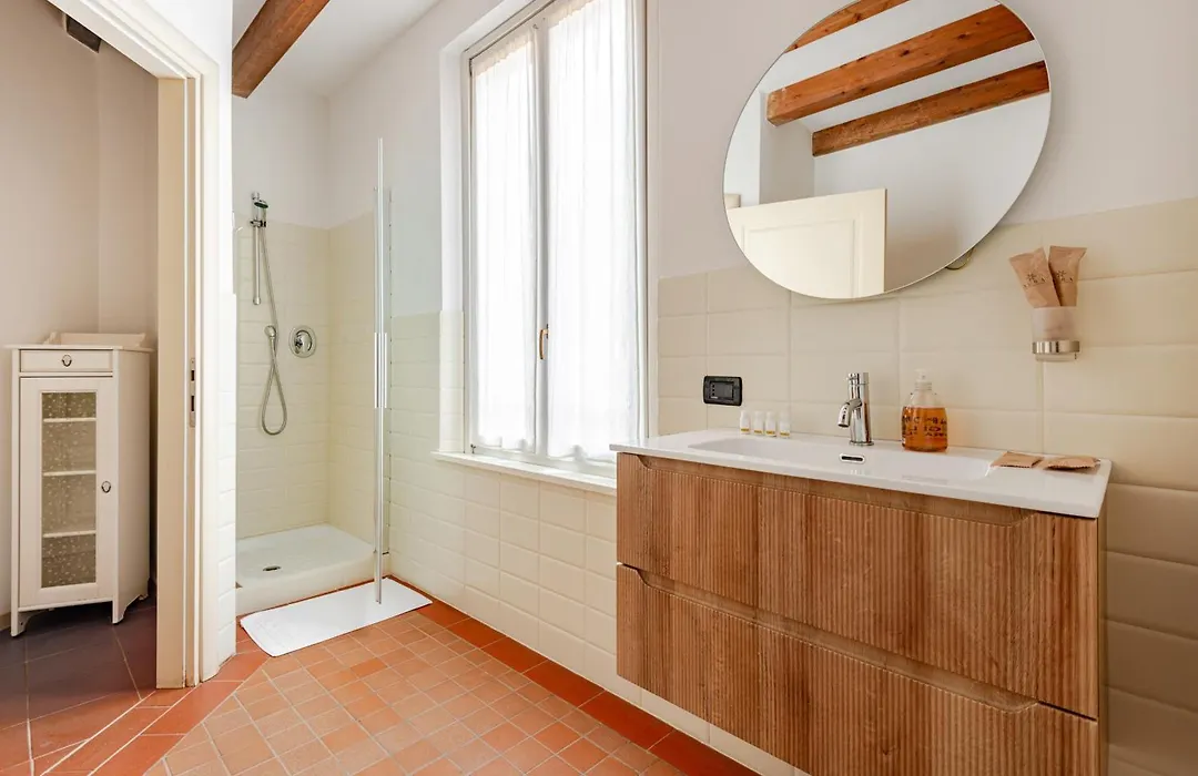 Casa Enzo - Old Town & Station - Ac, Free Parking - Family & Business-1