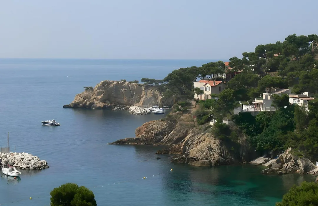 Chambre D'hôtes Les 5 Calanques-1