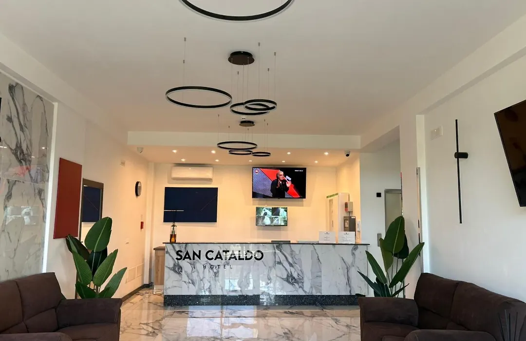 L'Officina - San Cataldo Hotel-1