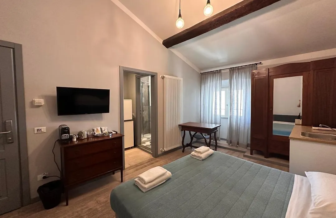 Santo Spirito Venti - Design Rooms In Florence Near Ponte Vecchio & Palazzo Pitti-1